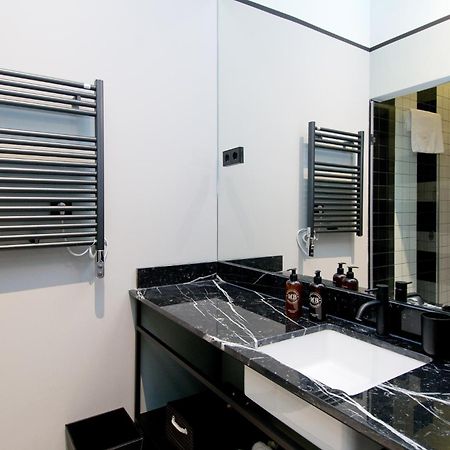 Amor De Dios 17 Boutique Apartments マドリード エクステリア 写真